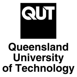 QUT Logo Black and White (2)